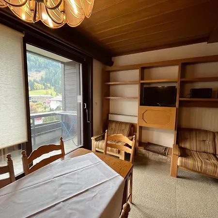 Haus Schuschnig Apartament *